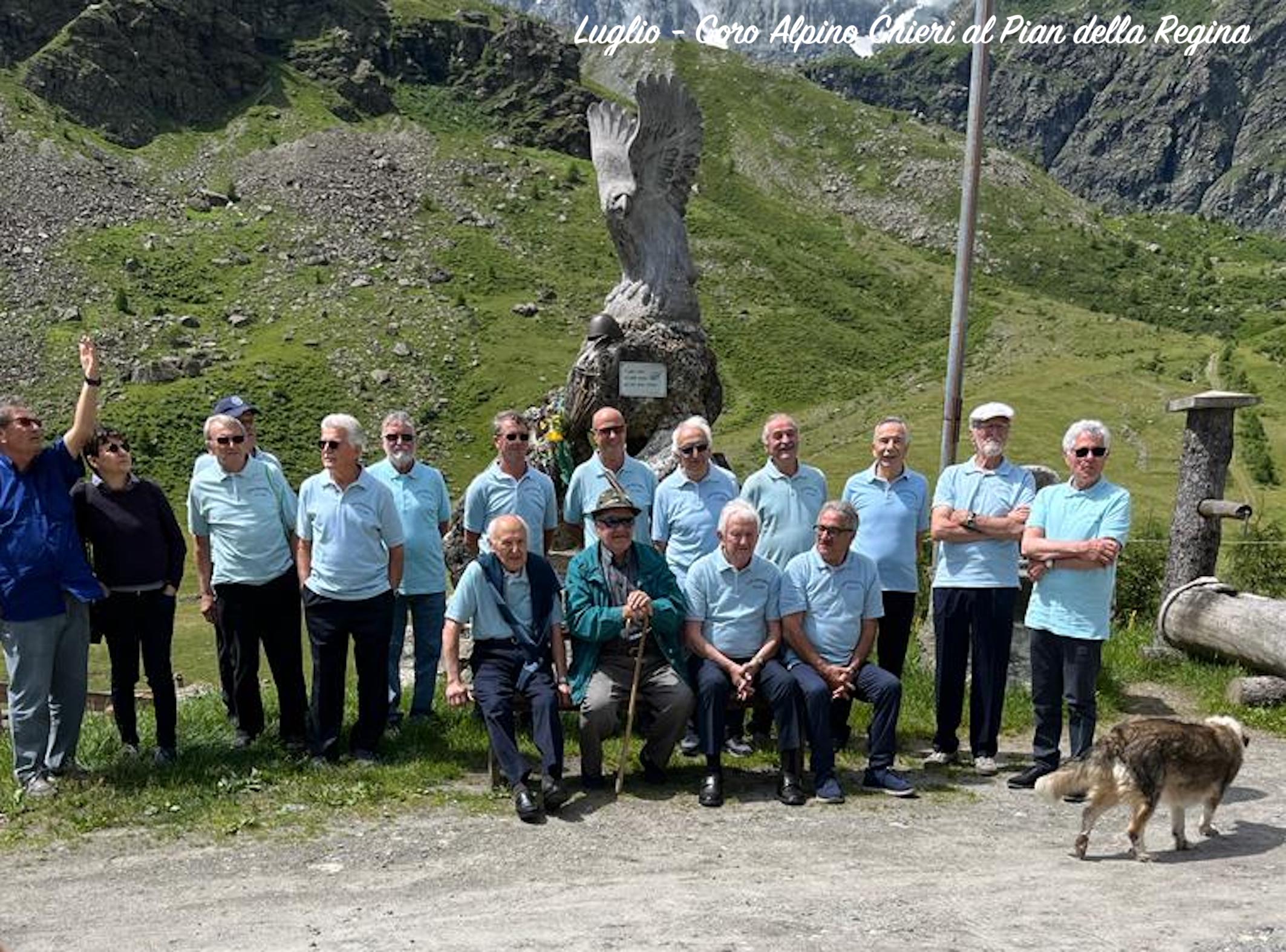 2307 Pian della Regina Coro Camminando 1.jpg
